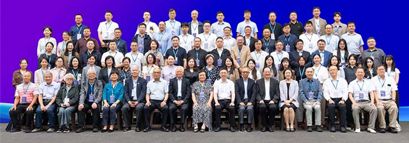 吴士存在宁出席“2025年度南海论坛”