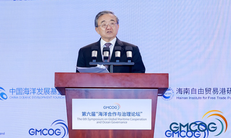 中国气候变化事务特使、联合国前副秘书长刘振民发表主旨演讲