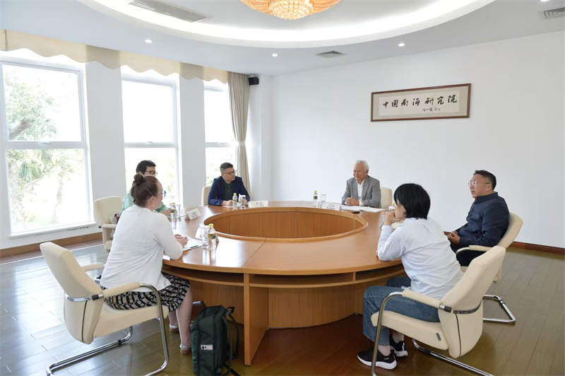 澳大利亚卧龙岗大学学者来访我院