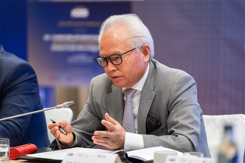 吴士存继续在布鲁塞尔开展学术交流等活动